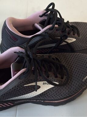 Brooks Women’s Adrenaline GTS Running Shoes - Black with Light Pink